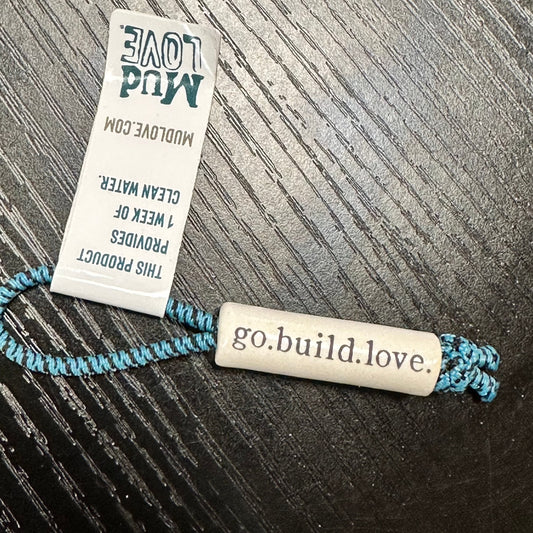 MudLove Zipper Pull